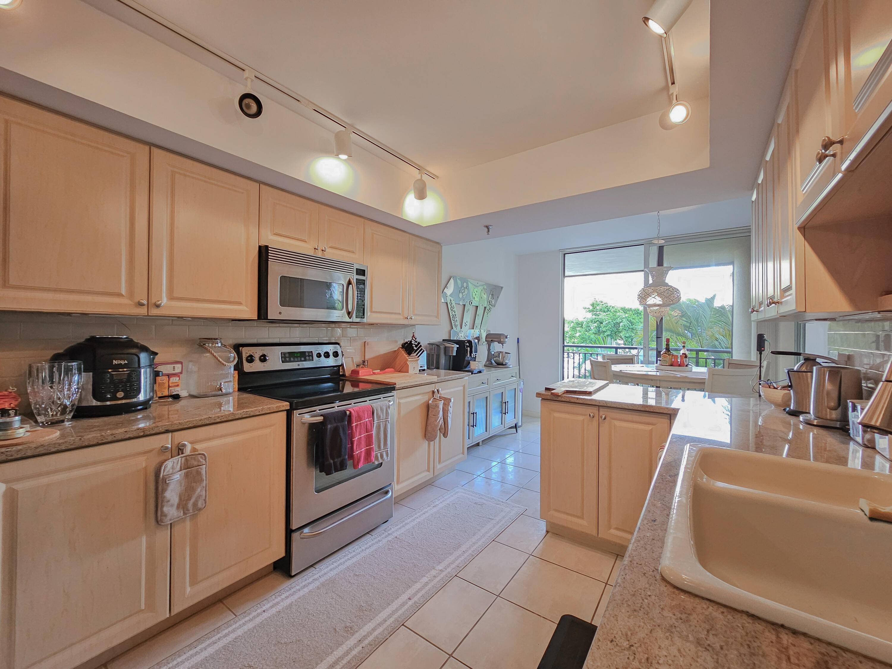Property is currently under contract contingent to the buyer selling her property active on the market 127796 ; Luxurious Corner Condo in West Palm Beach !