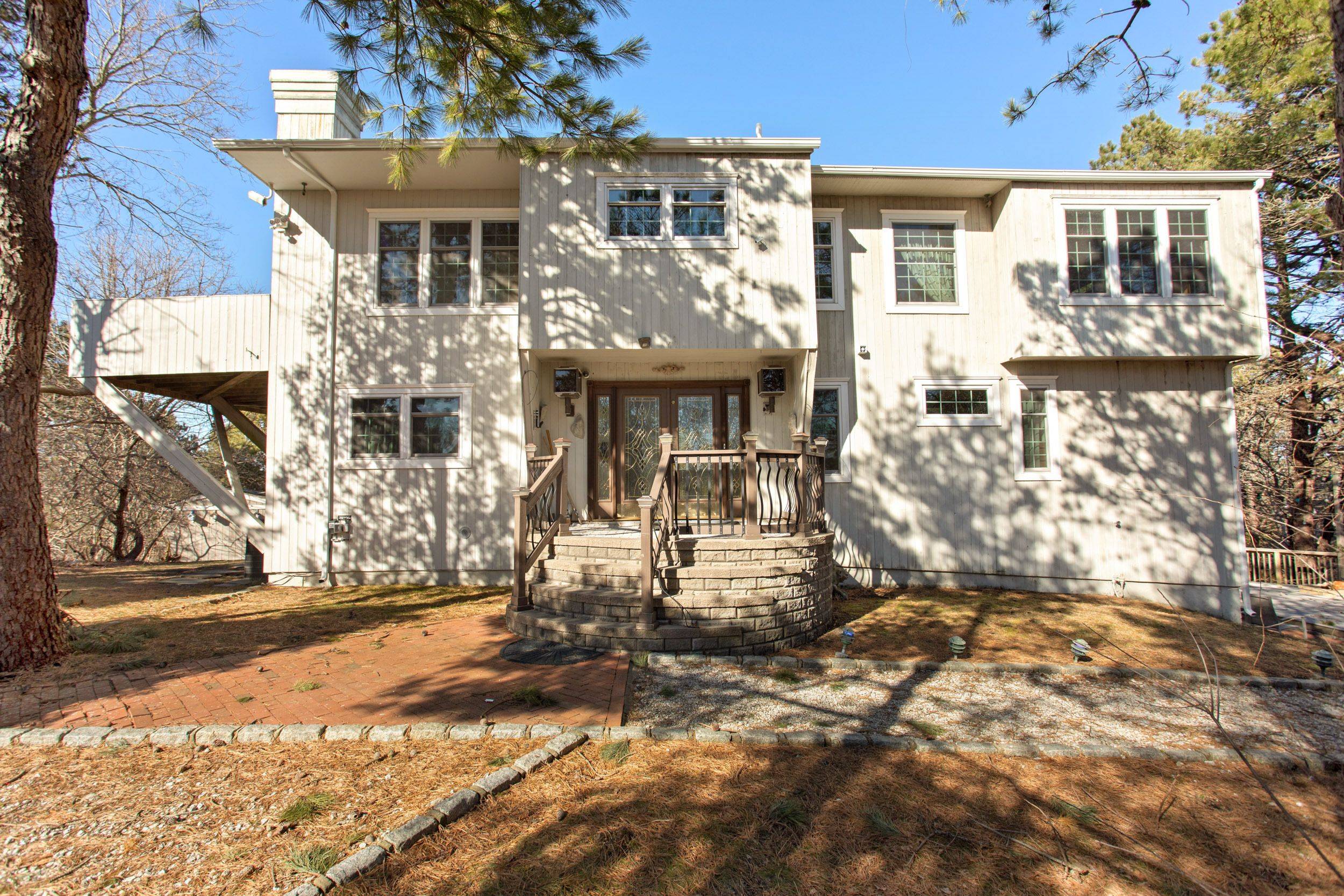 Buy Into Summer 2021 | South of the Highway