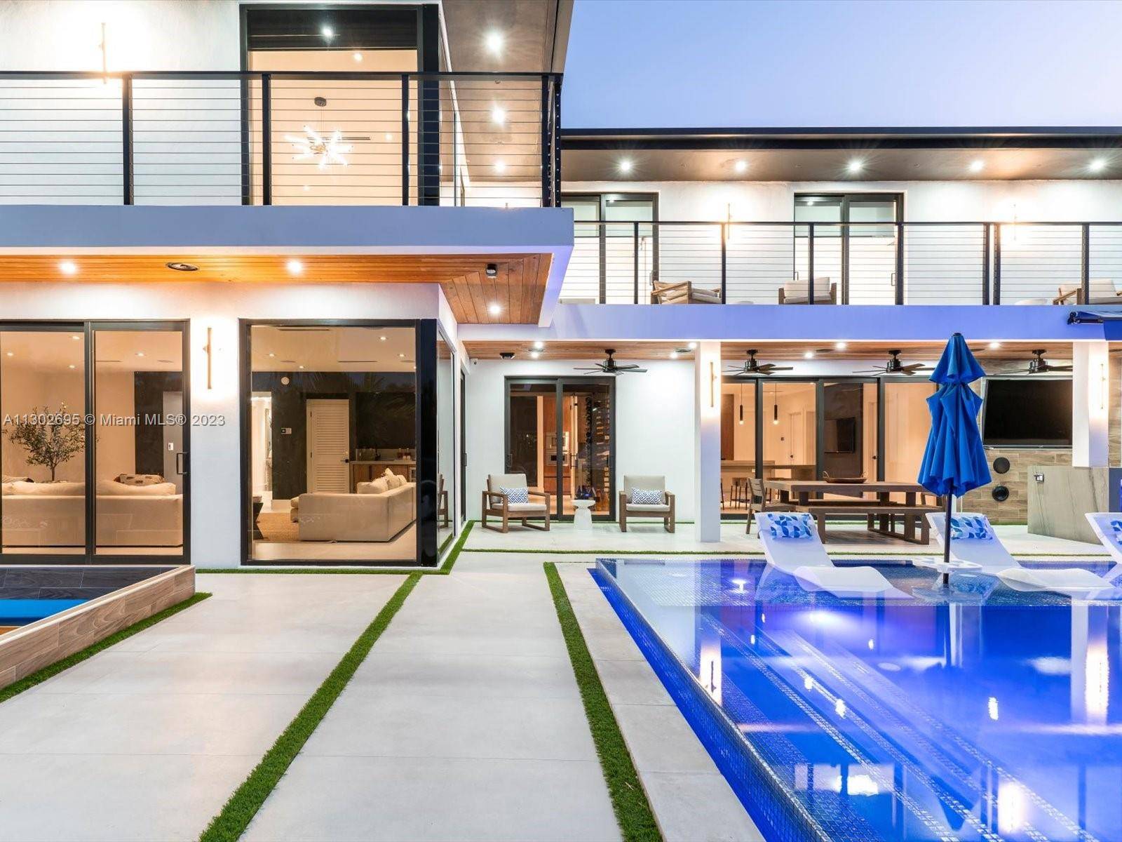 Beautiful Modern luxury waterfront home in Gables by the Sea.