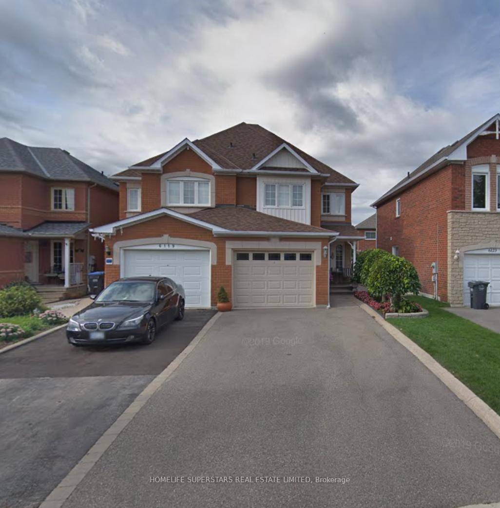 Fabulous 3 Bedrooms 2. 5 Bathrooms Semi Detached Including Finished Basement Open Concept, Wood Floor, Upgraded Kitchen With Granite Counter Top, Backsplash, Breakfast Area W O To Private Fenced Yard, ...