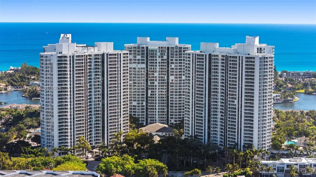 We re excited to present a rarely available, oversized residence at Atlantic II at The Point in Aventura.