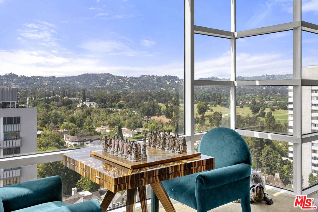 10380   Wilshire Blvd 3BR Westwood La