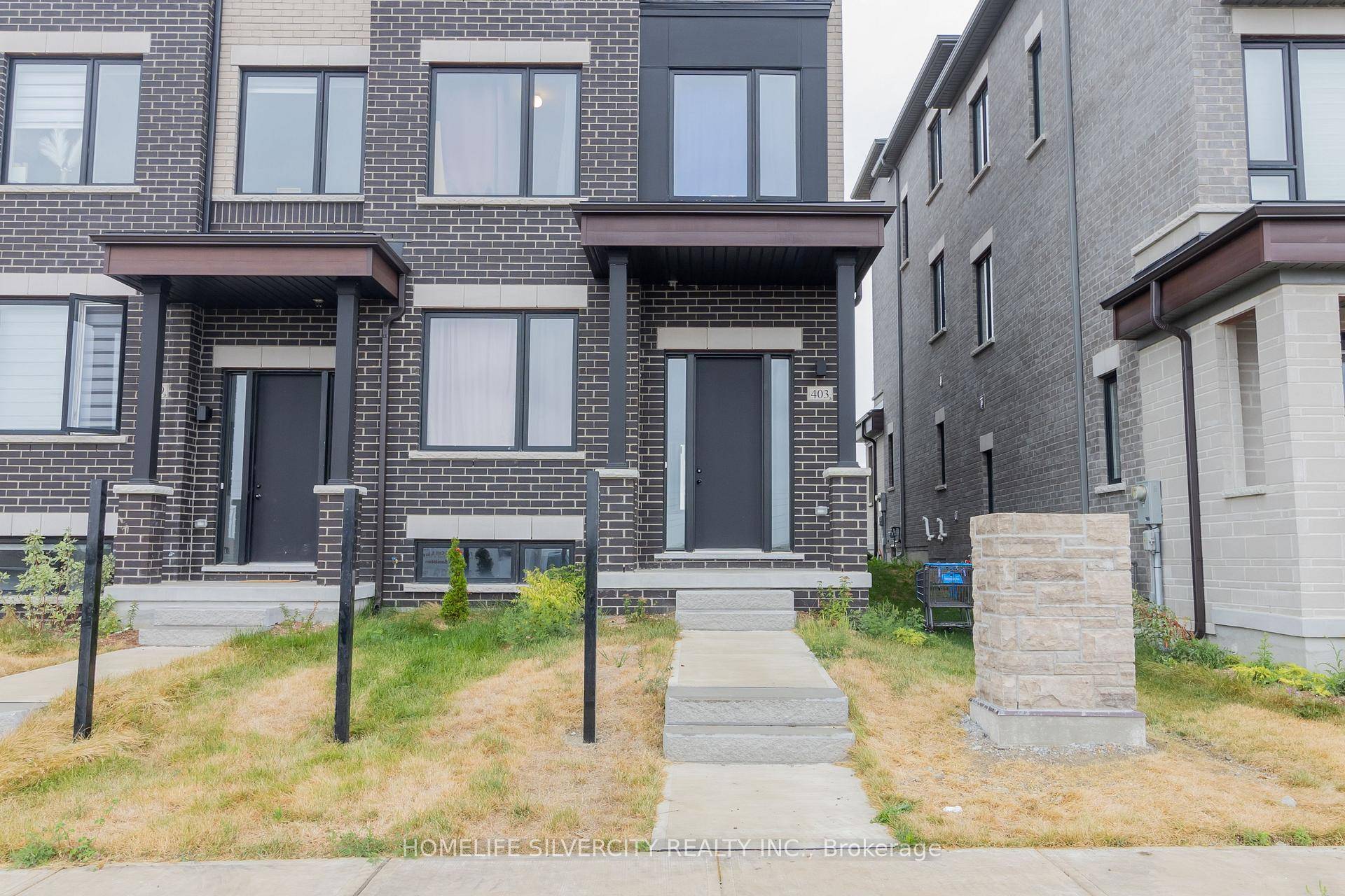 Welcome to this 1 year old beautiful home located in the Vellore Village community just few minutes from Canada's Wonderland.