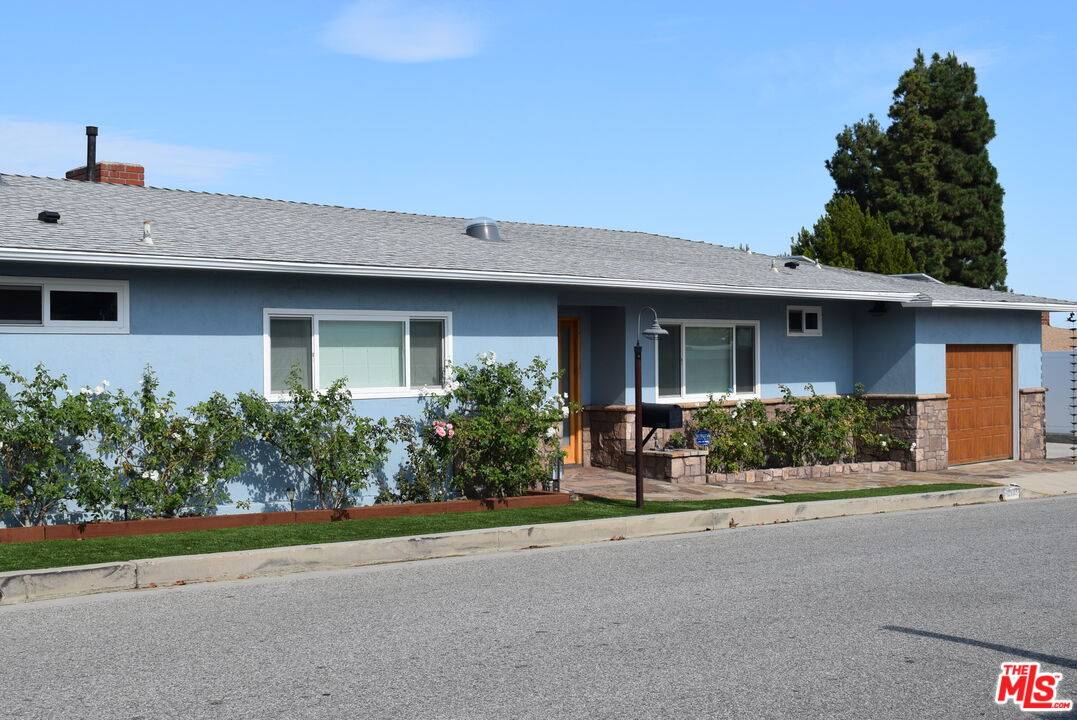 11365   Chalon Rd 3BR Brentwood La
