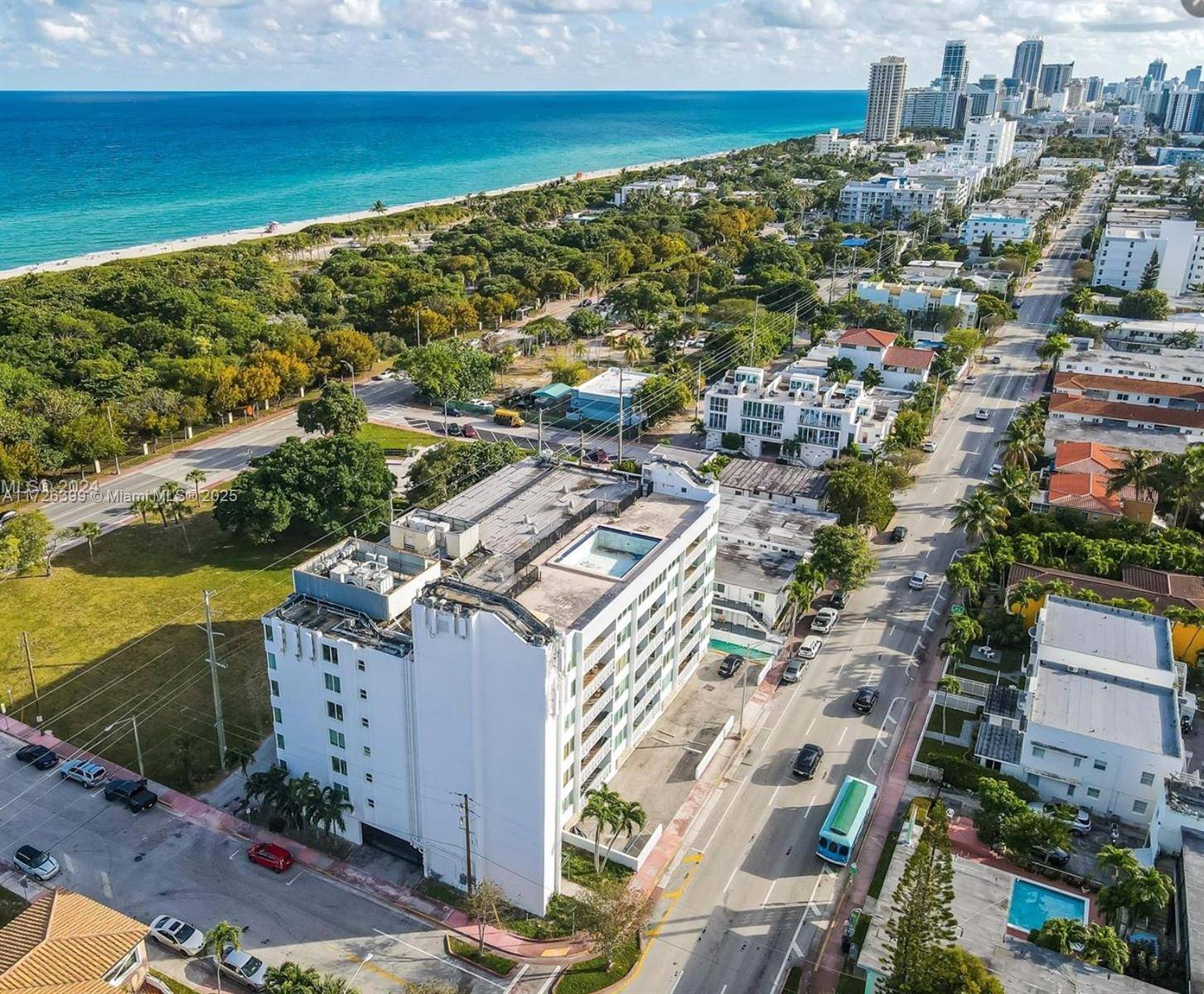 Welcome to this beautifully updated 2 bedroom, 2 bathroom apartment, perfectly situated just one block from North Shore Park Beach.