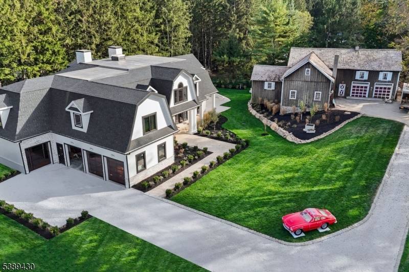 48 Pleasant Avenue, Upper Saddle River, NJ Where Timeless Design Meets Modern Innovation Set on one of Upper Saddle River's most distinguished streets, 48 Pleasant Avenue is a newly constructed ...