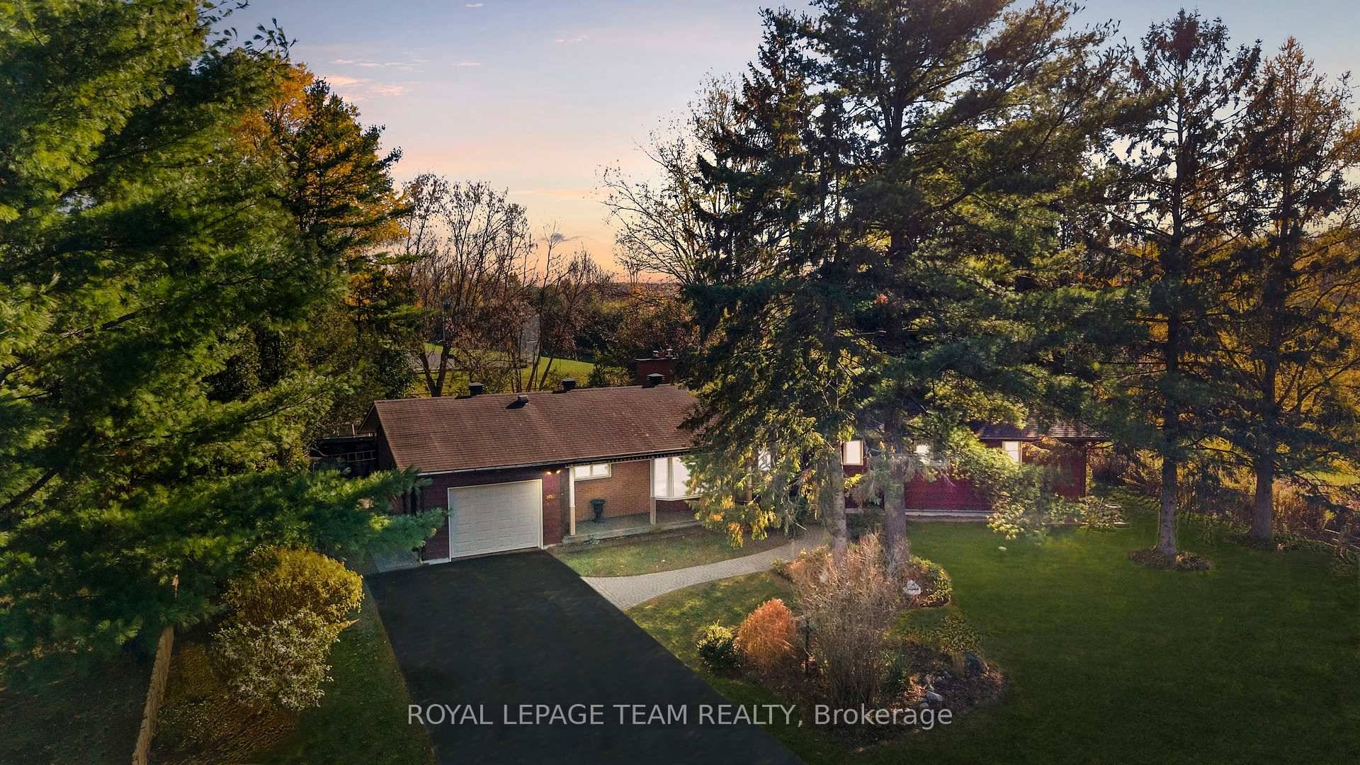 Set back on a quiet cul de sac, this beautifully presented custom built bungalow occupies an almost half acre lot in an established, family oriented neighbourhood.