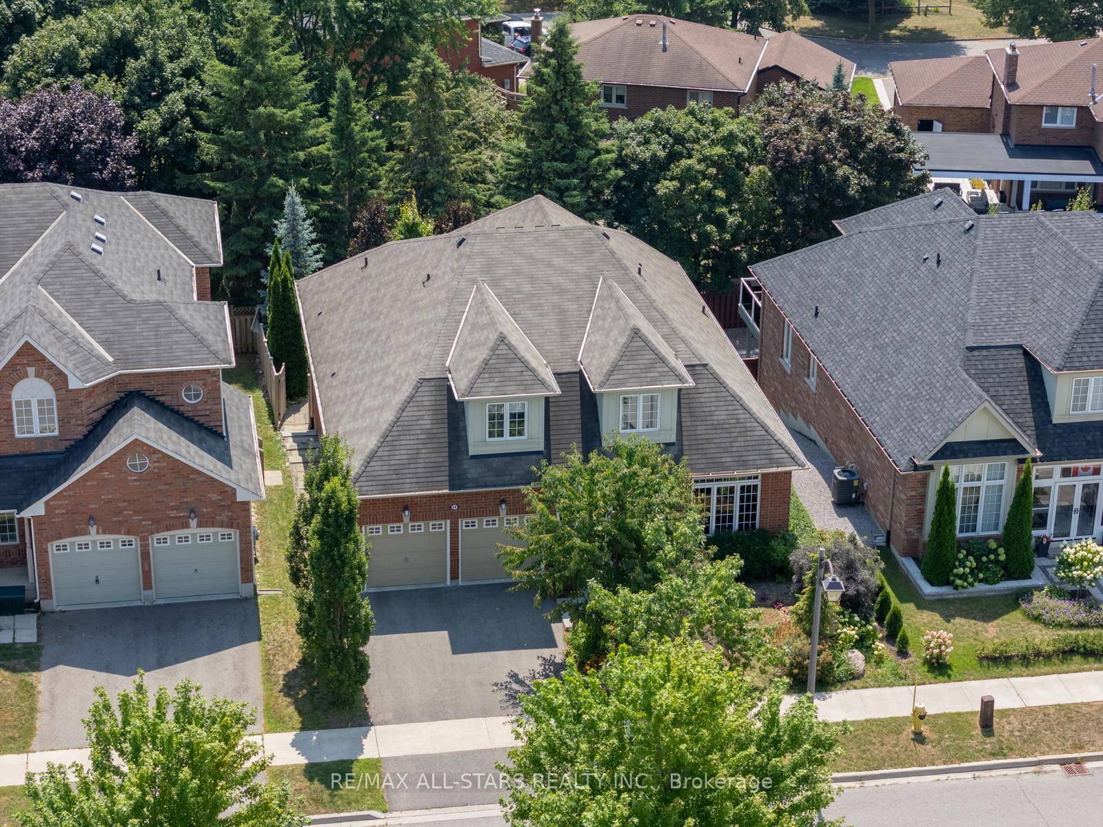 Nestled on a lush 54 x 101 foot lot in a peaceful, family friendly neighbourhood, this exceptional bungaloft presents approximately 5, 000 square feet of finished living space that combines ...