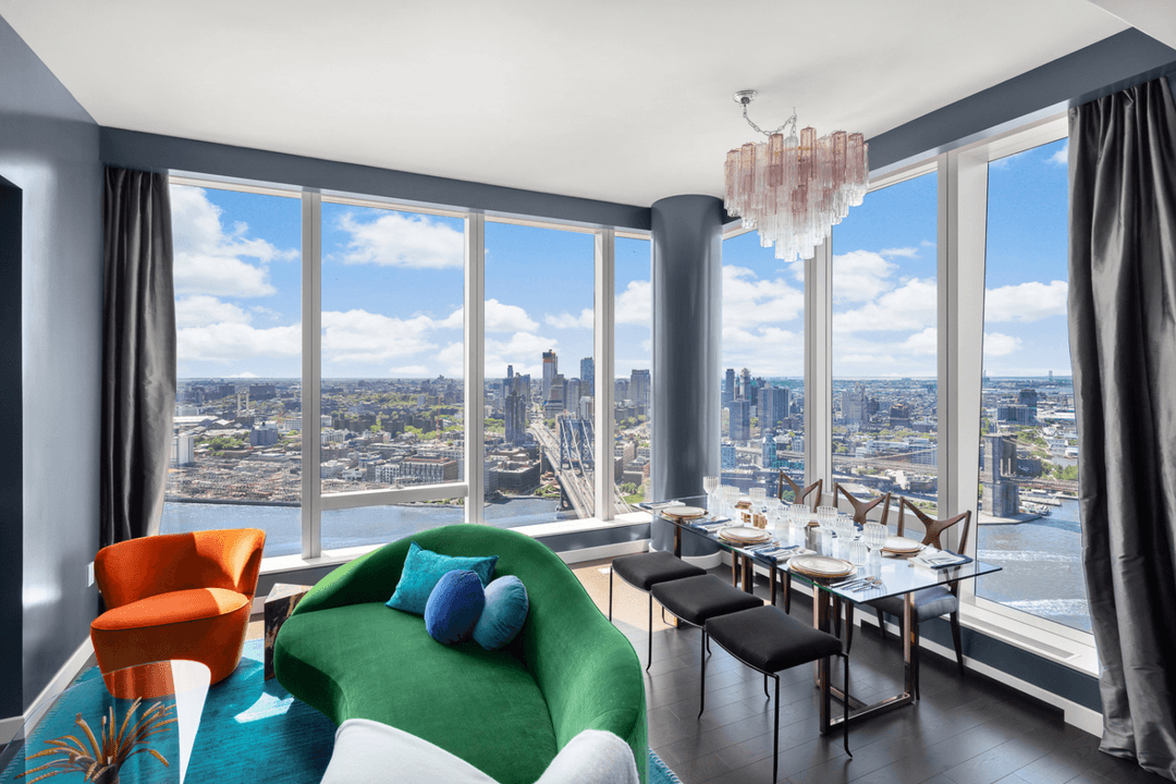 ONE MANHATTAN SQUARE OFFERS ONE OF THE LAST 20 YEAR TAX ABATEMENTS AVAILABLE IN NEW YORK CITY Sponsor Incentive FOR A LIMITED TIME ON ALL NEWLY SIGNED CONTRACTS AS OF ...