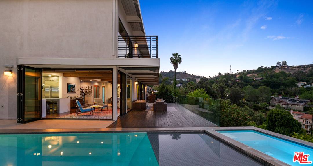 2608 Carman Crest Dr 4BR Hollywood Hills East La