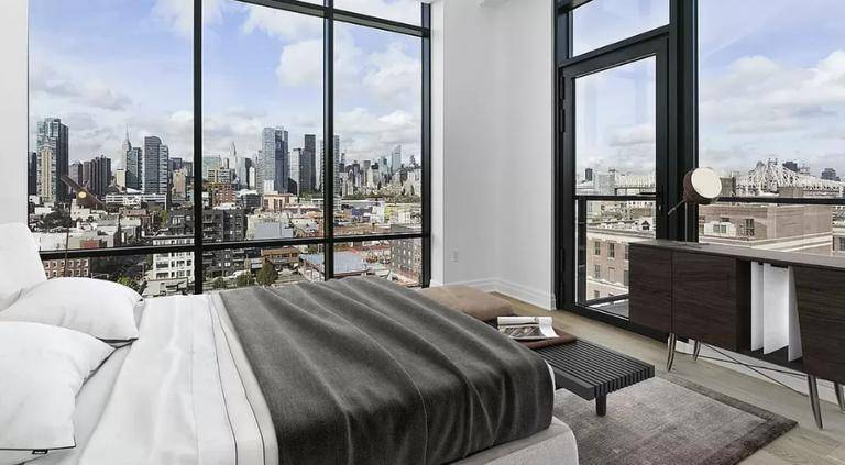 Welcome to The Jackson. PHA floats in the sky with double height ceilings, full walls of glass, and unobstructed and protected views of the Manhattan skyline.