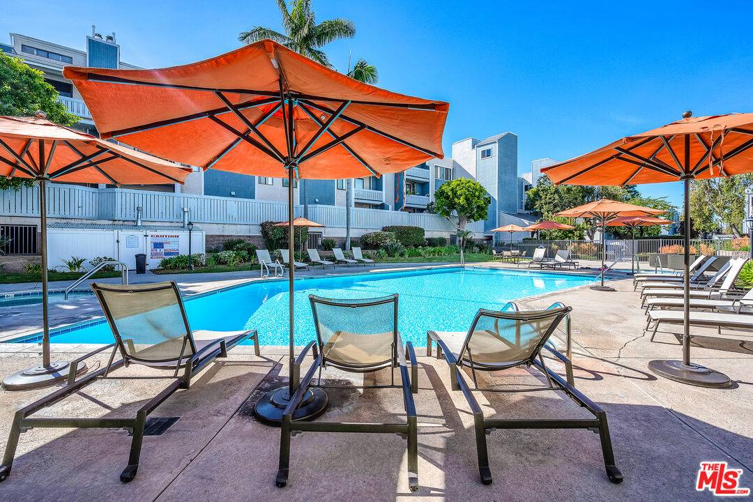 8162   Manitoba St 2BR Playa Del Rey La