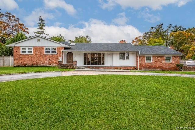 Welcome to this spacious home located in the beautiful area of Idle Hour !