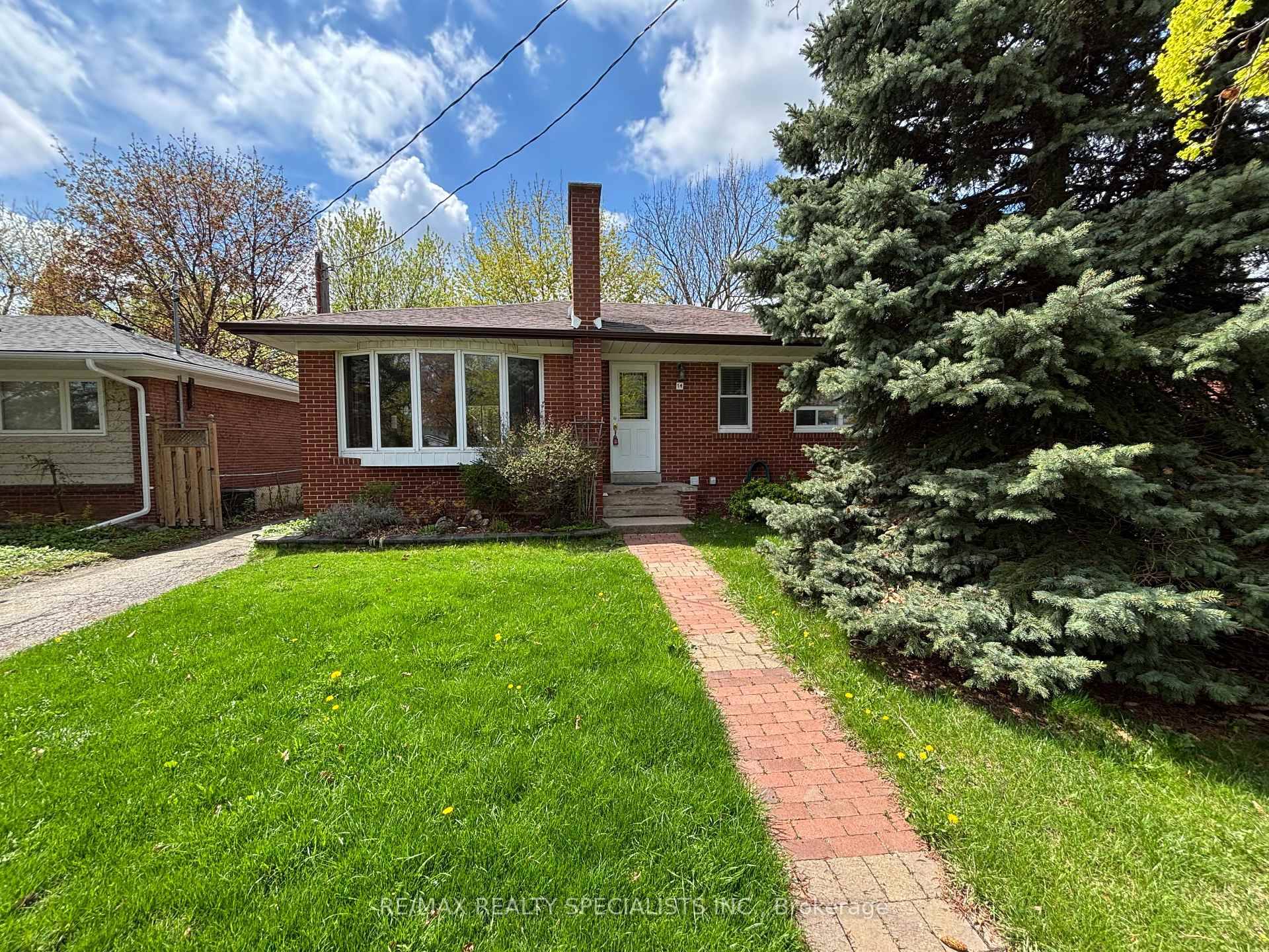 Located in the highly sought after Peel Village neighbourhood, this charming 3 bedroom bungalow offers a perfect mix of comfort, convenience, and incredible outdoor space.