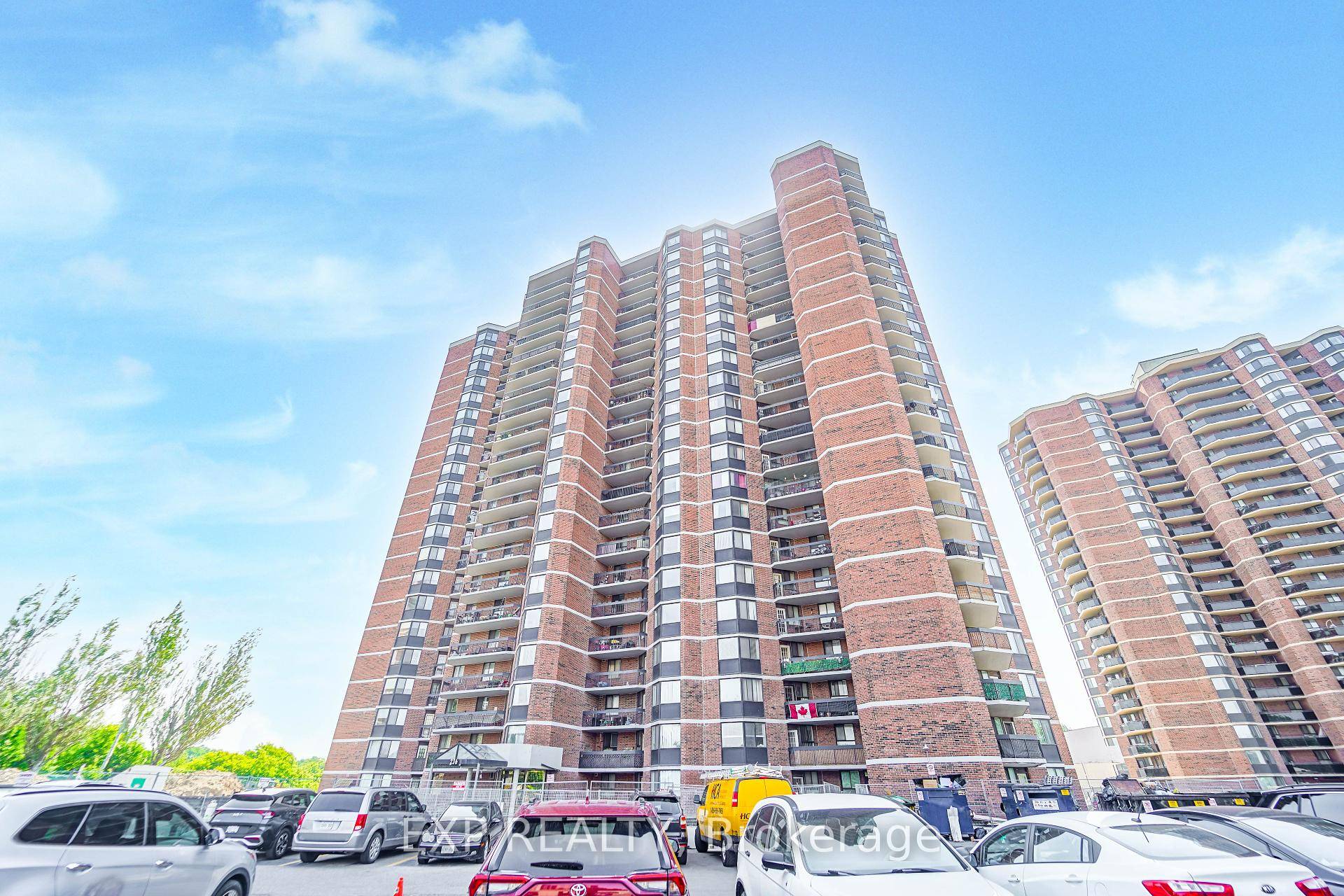Welcome To This Bright And Spacious 2 Bedroom Condo Offering Comfort And Convenience In A Well Maintained Community The Open Concept Living And Dining Area With Broadloom Flooring Provides A ...