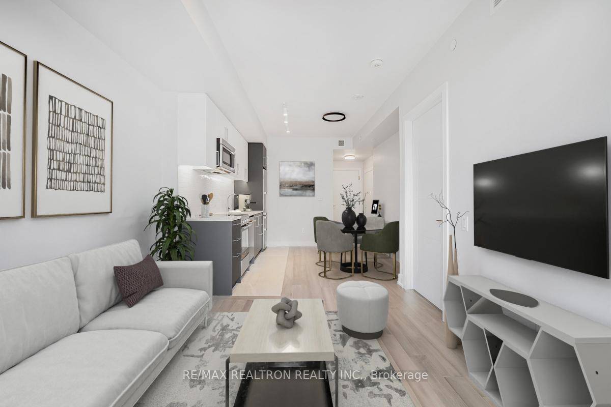 ONE MONTH FREE RENT Luxury living at its finest awaits at 2525 Bathurst St.