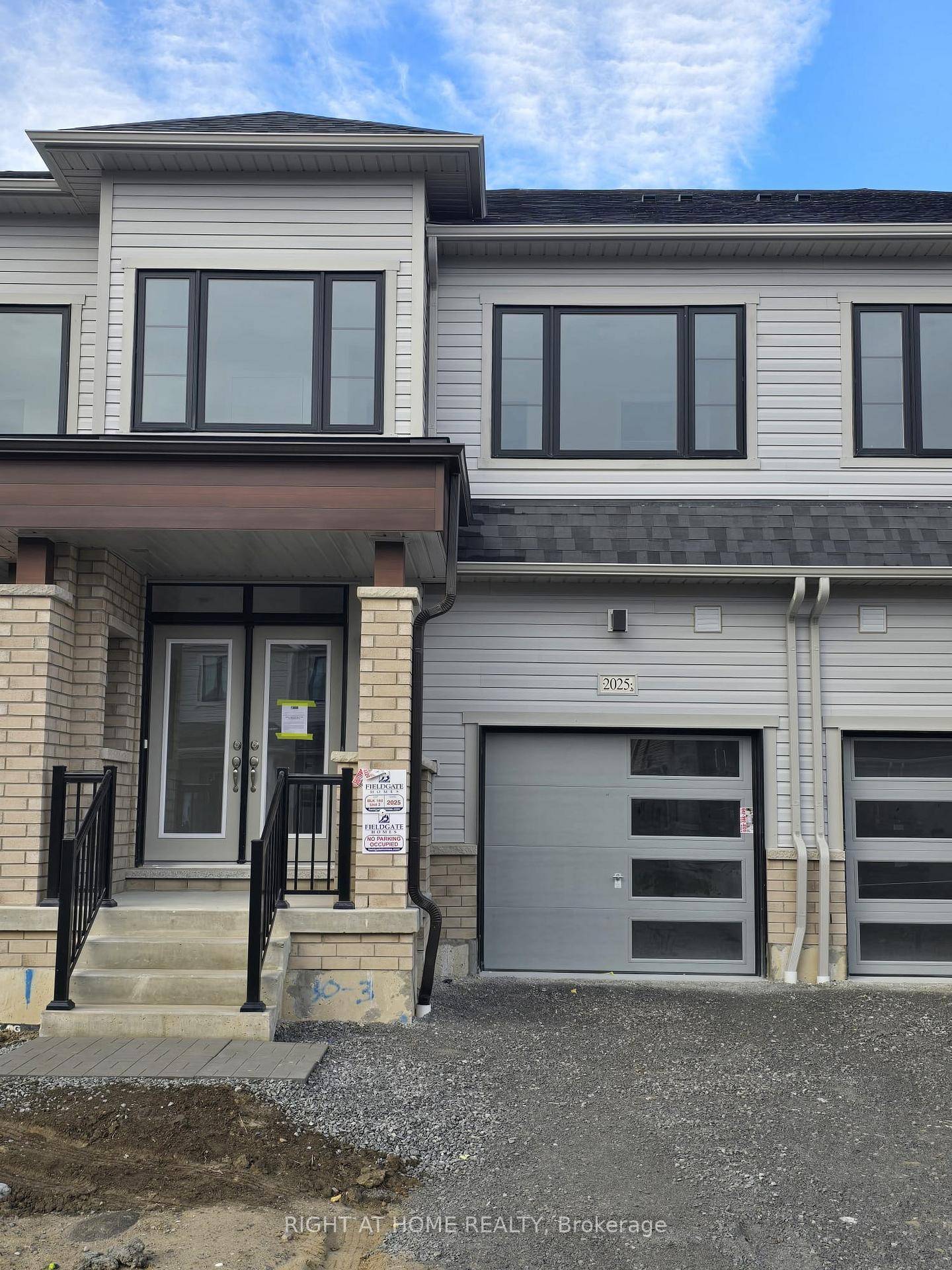 Welcome to your new home in North Oshawa !