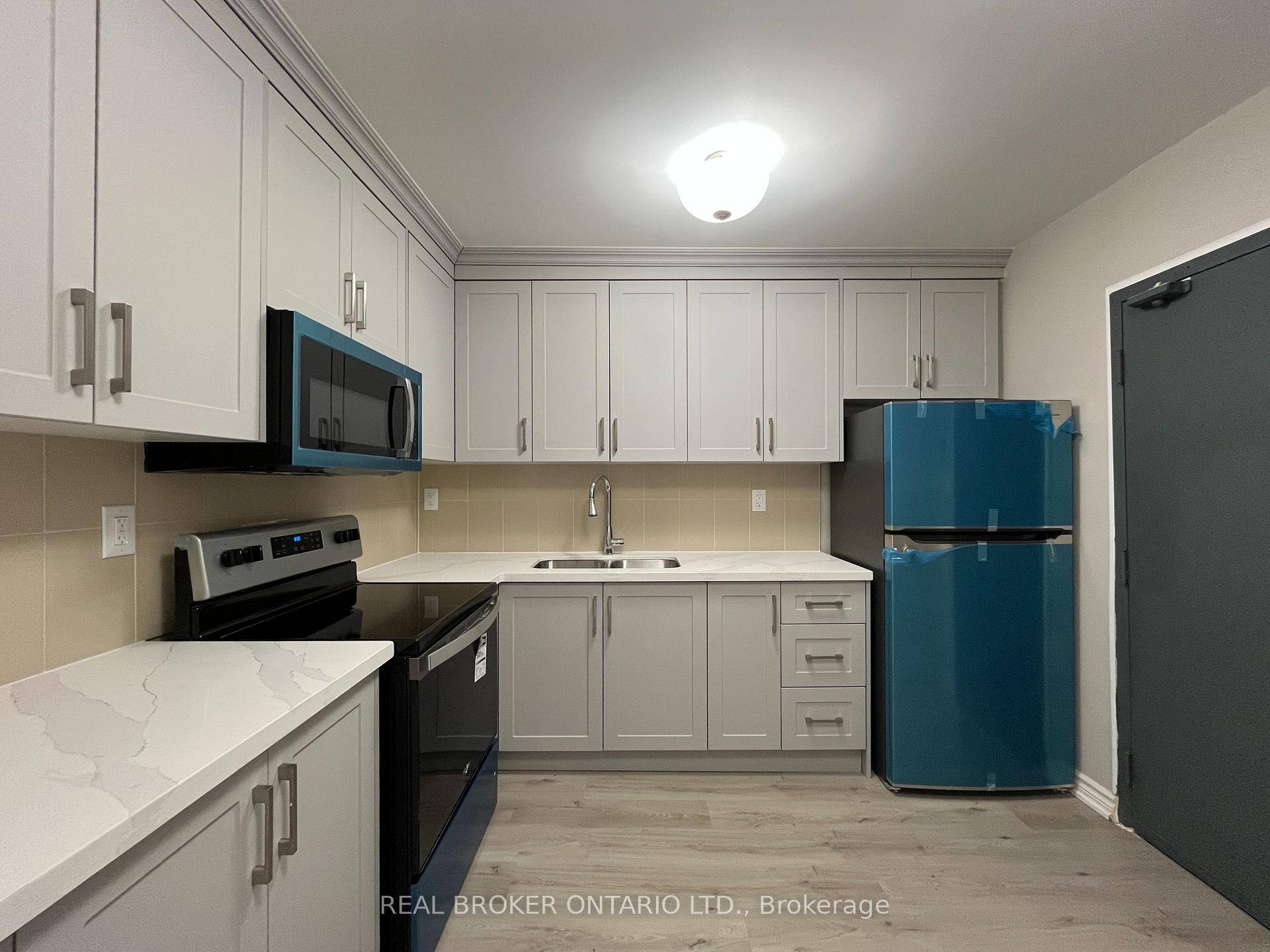 This upper level 1 Bedroom apartment is located in the vibrant Donlands amp ; O'Connor neighbourhood.