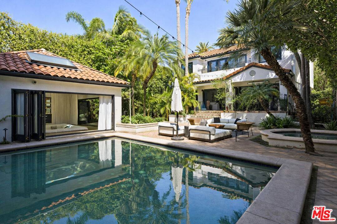 1041 N Orlando Ave 4BR Sunset Strip La