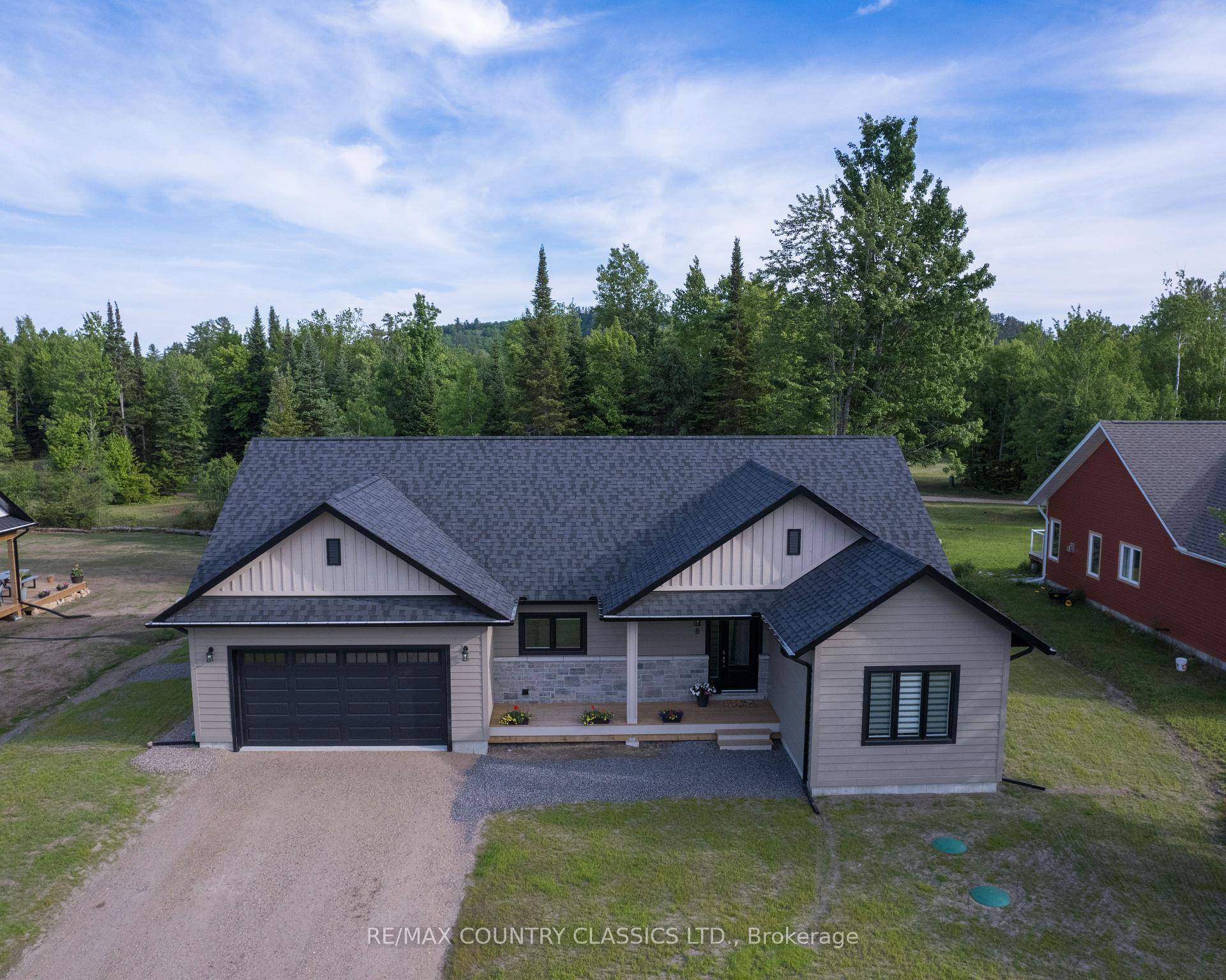 ESCAPE TO BANCROFT and enjoy this upscale, luxurious home that is well beyond the ordinary !