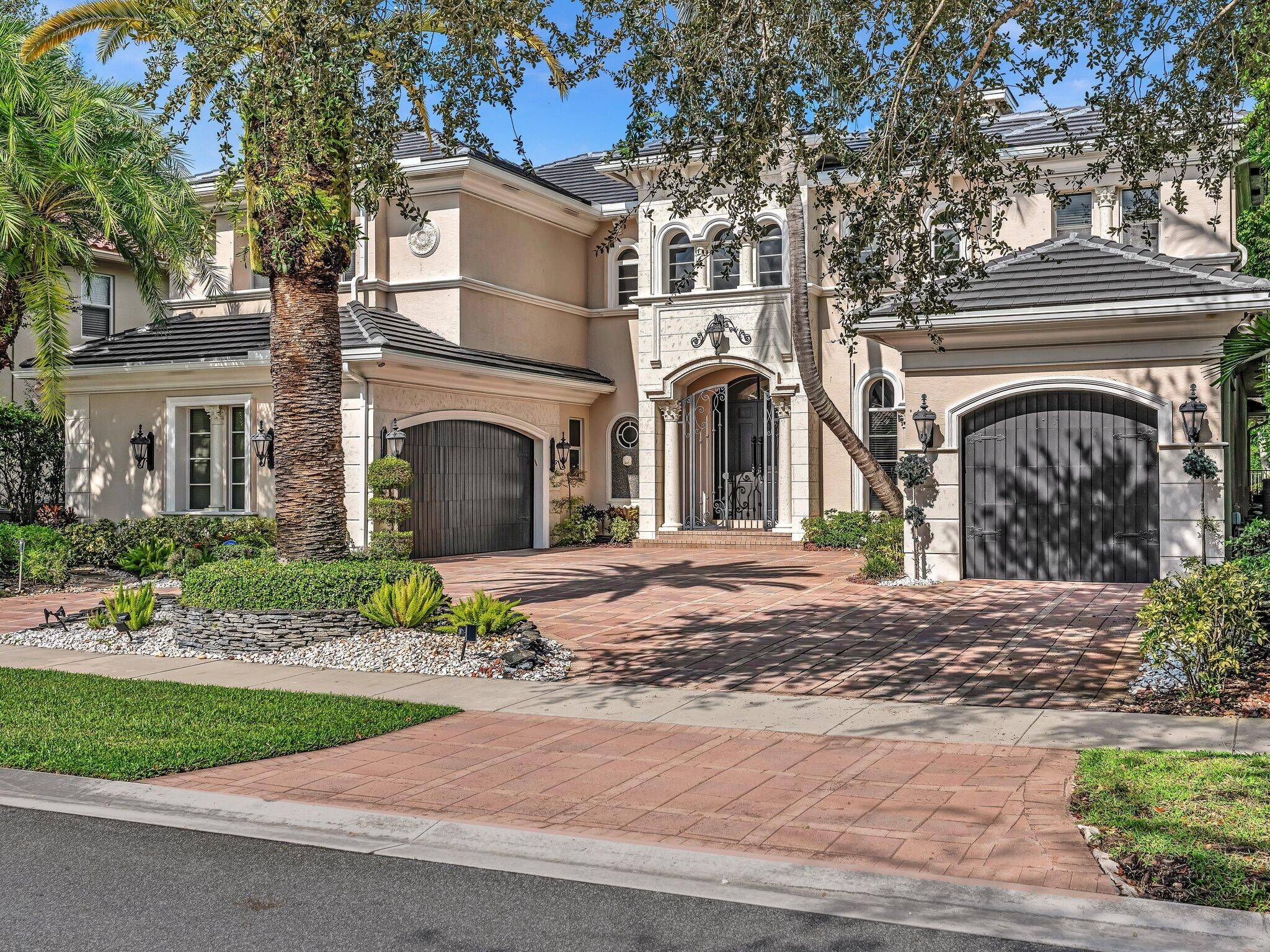 Experience luxury seasonal living in this lakefront estate, available 4 6 months.