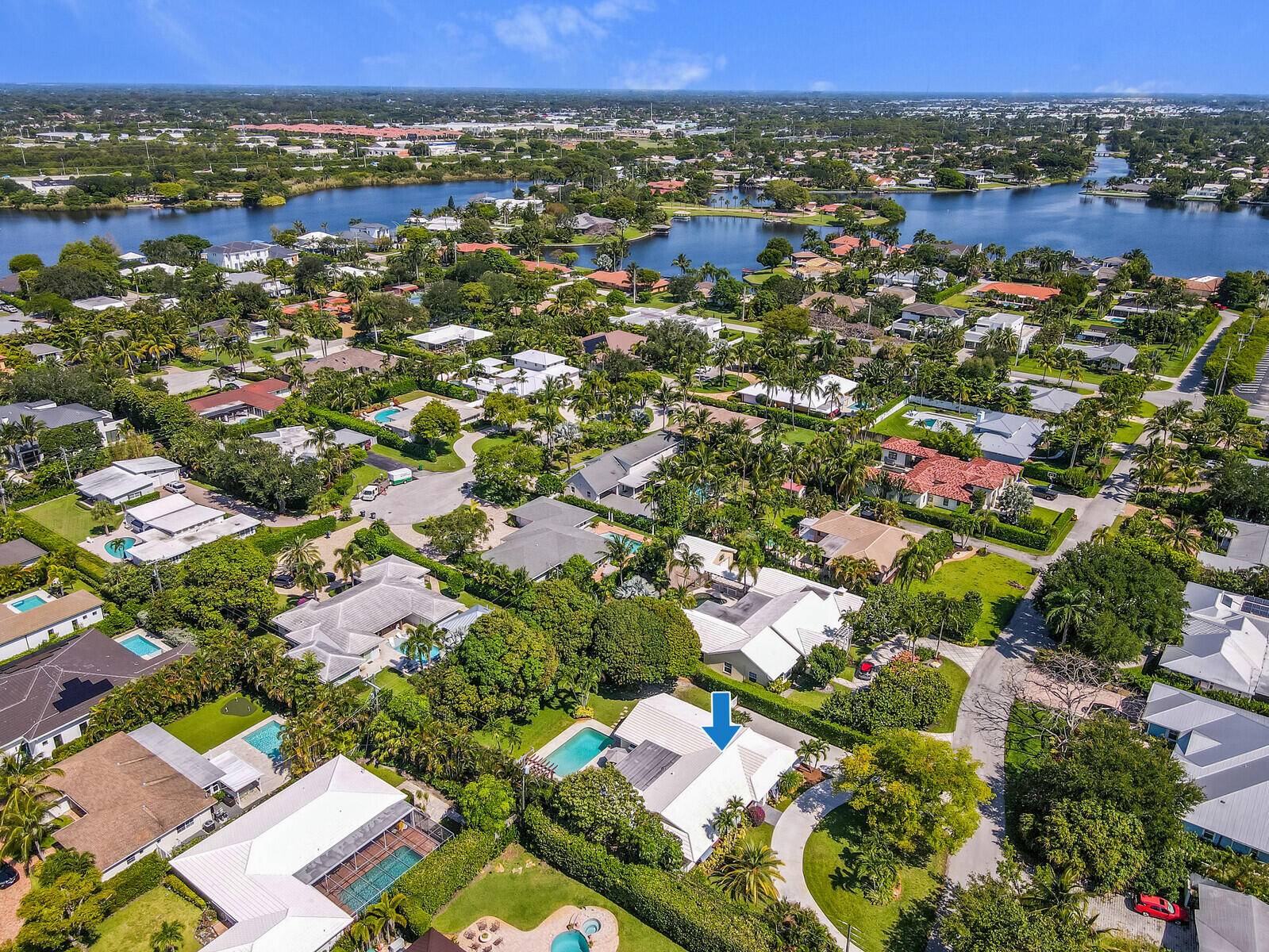 Welcome to the Mango House, a true oasis in the heart of Delray Beach's coveted Lake Ida neighborhood.