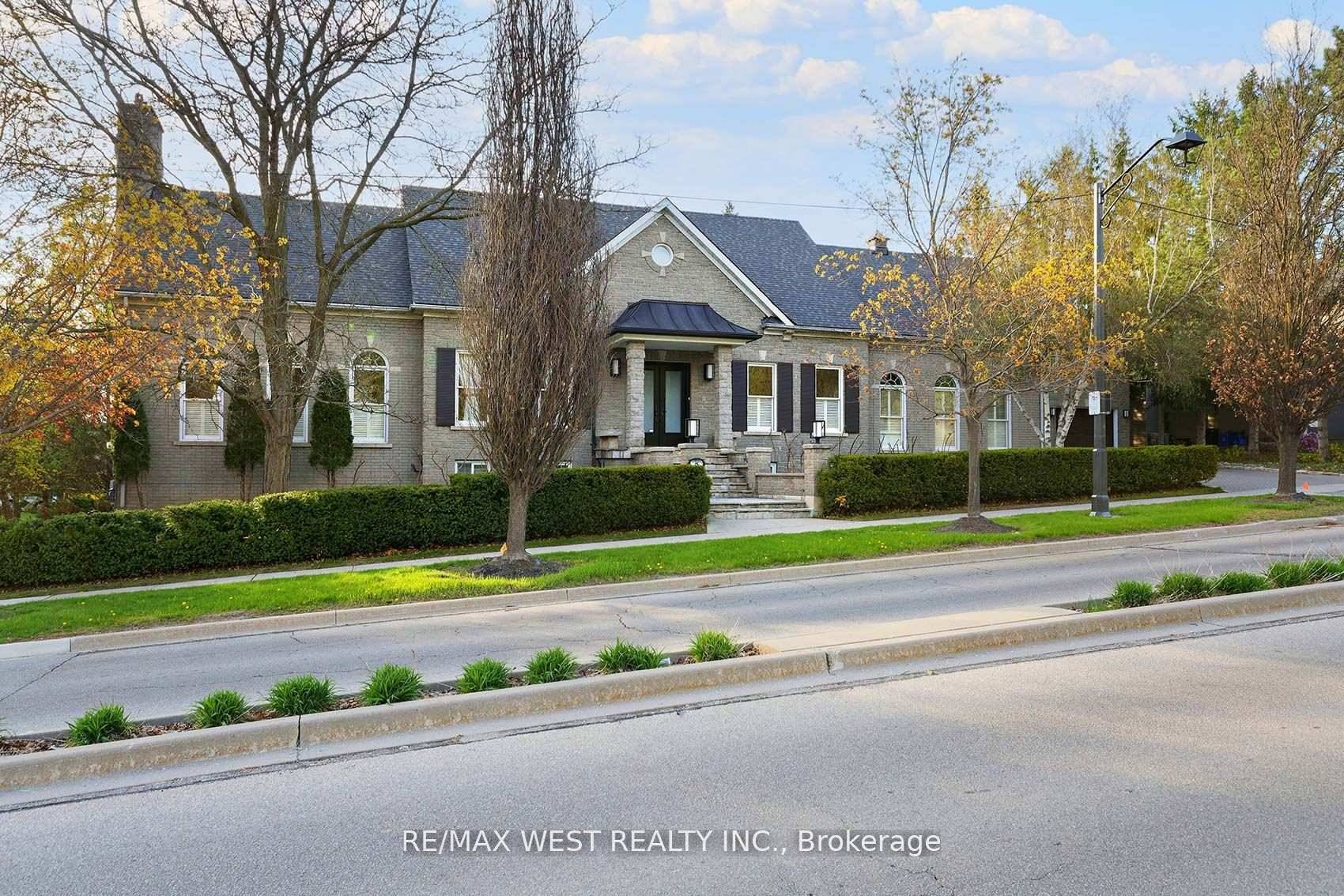 Luxurious Solid Stone Custom Built Bungalow in Islington Woods, on sought after Street !