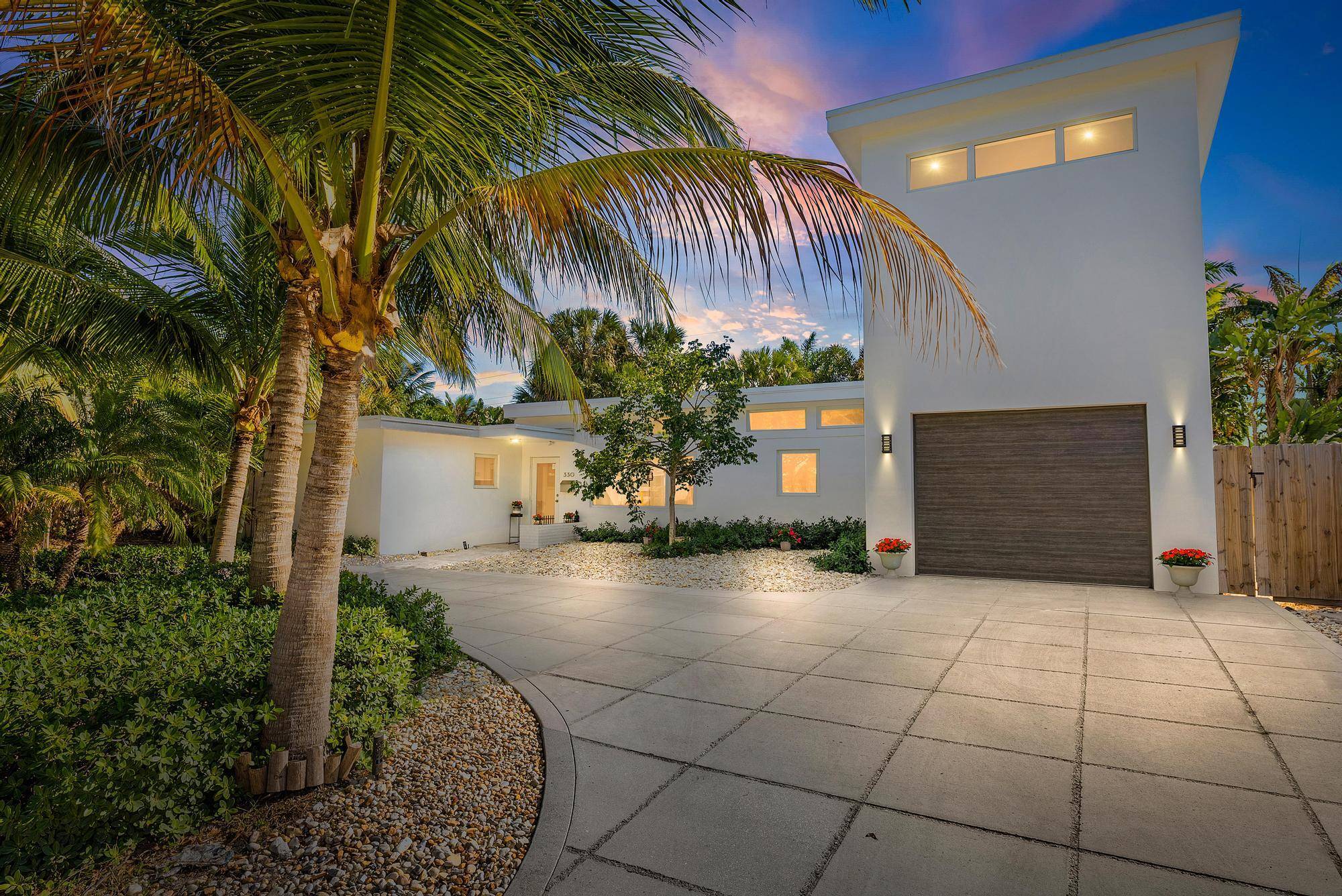 Live the SoSo Lifestyle Blocks from the Intracoastal Waterway.