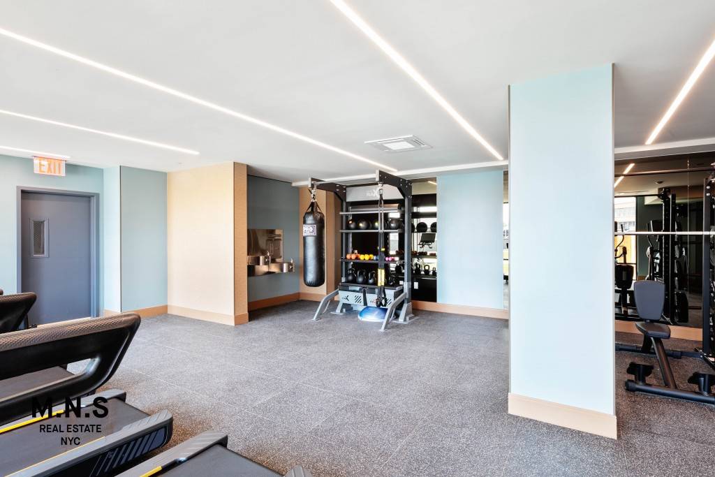 Modern 1 Bedroom with Home Office Now Available.