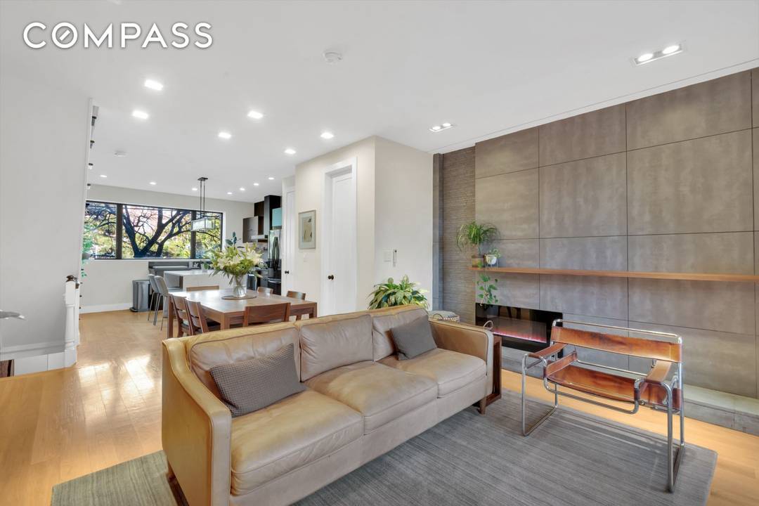 COMPLETELY RENOVATED, EASY Convertible 2 family.