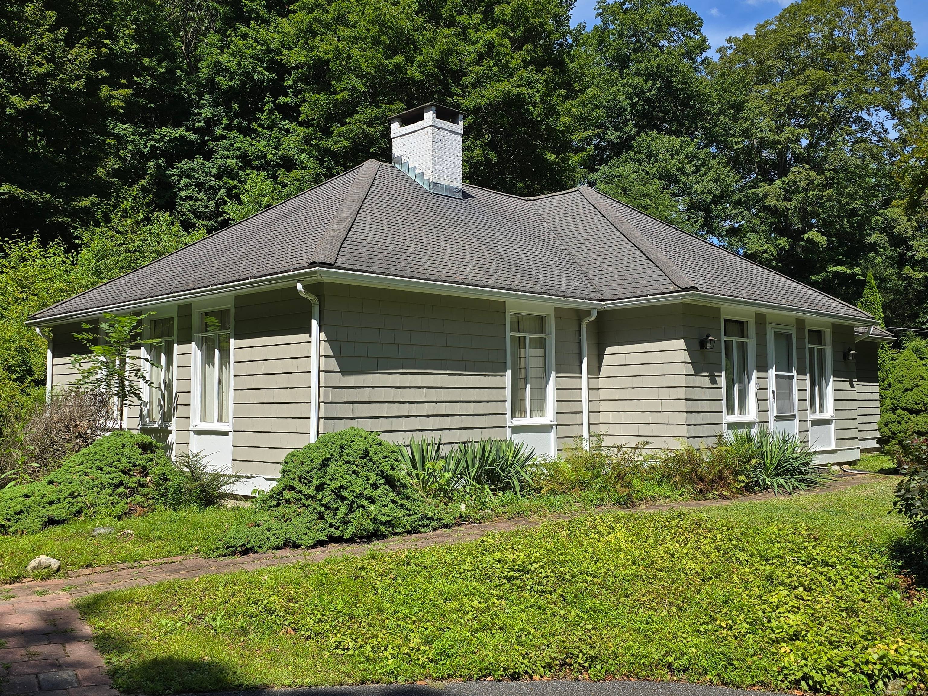 Looking for a home that inspires you !