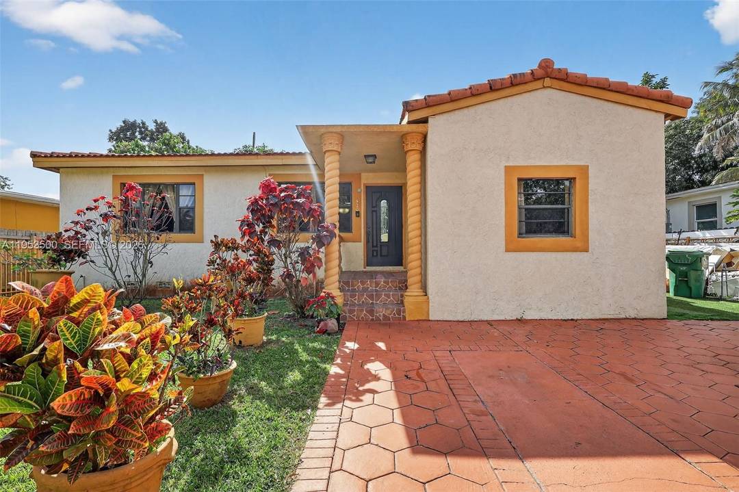 GATED SINGLE FAMILY home with NO HOA !