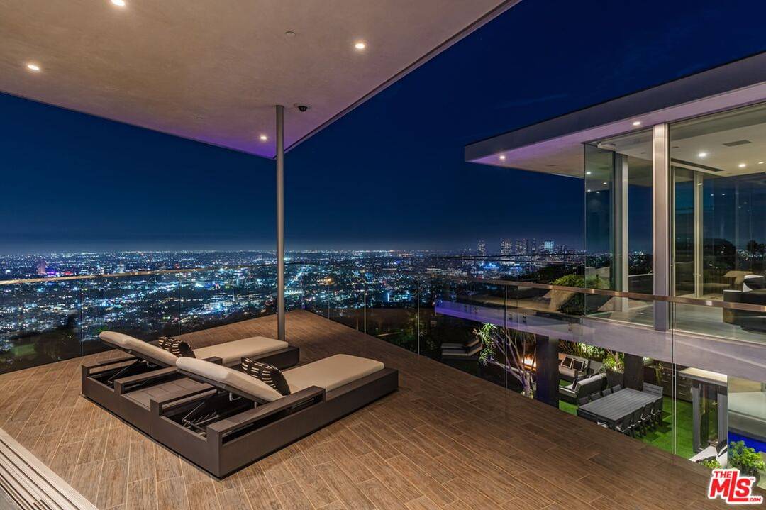 1474 Blue Jay Way 6BR Sunset Strip La