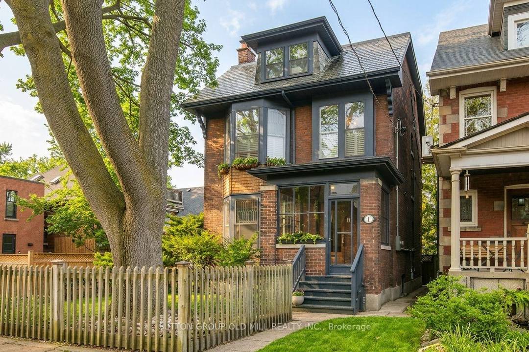 A turn of the century gem in one of the city's most sought after neighbourhoods, 1 Algonquin Avenue is a rare find a home that has held its history while ...