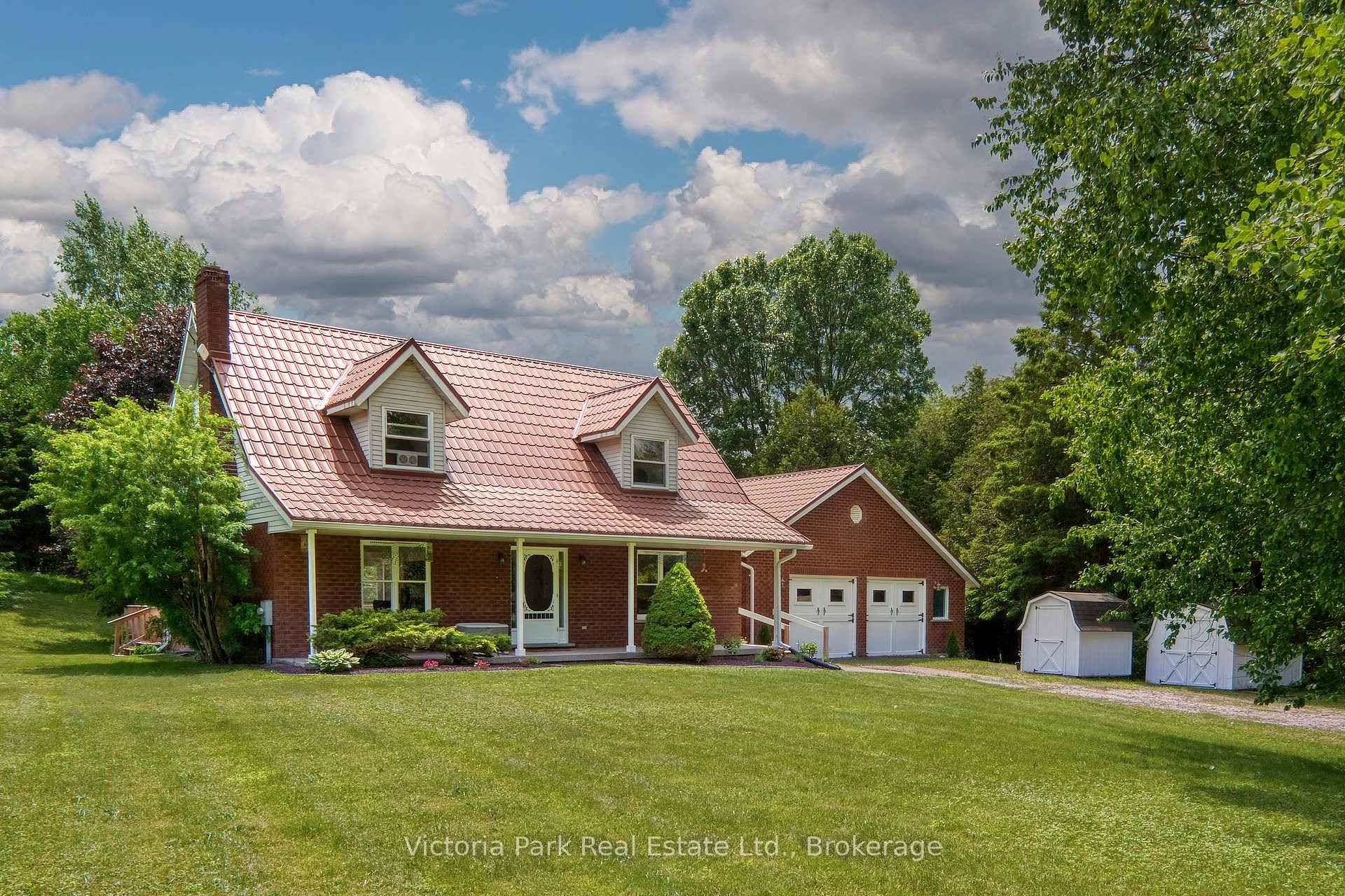 A peaceful country retreat could be yours !