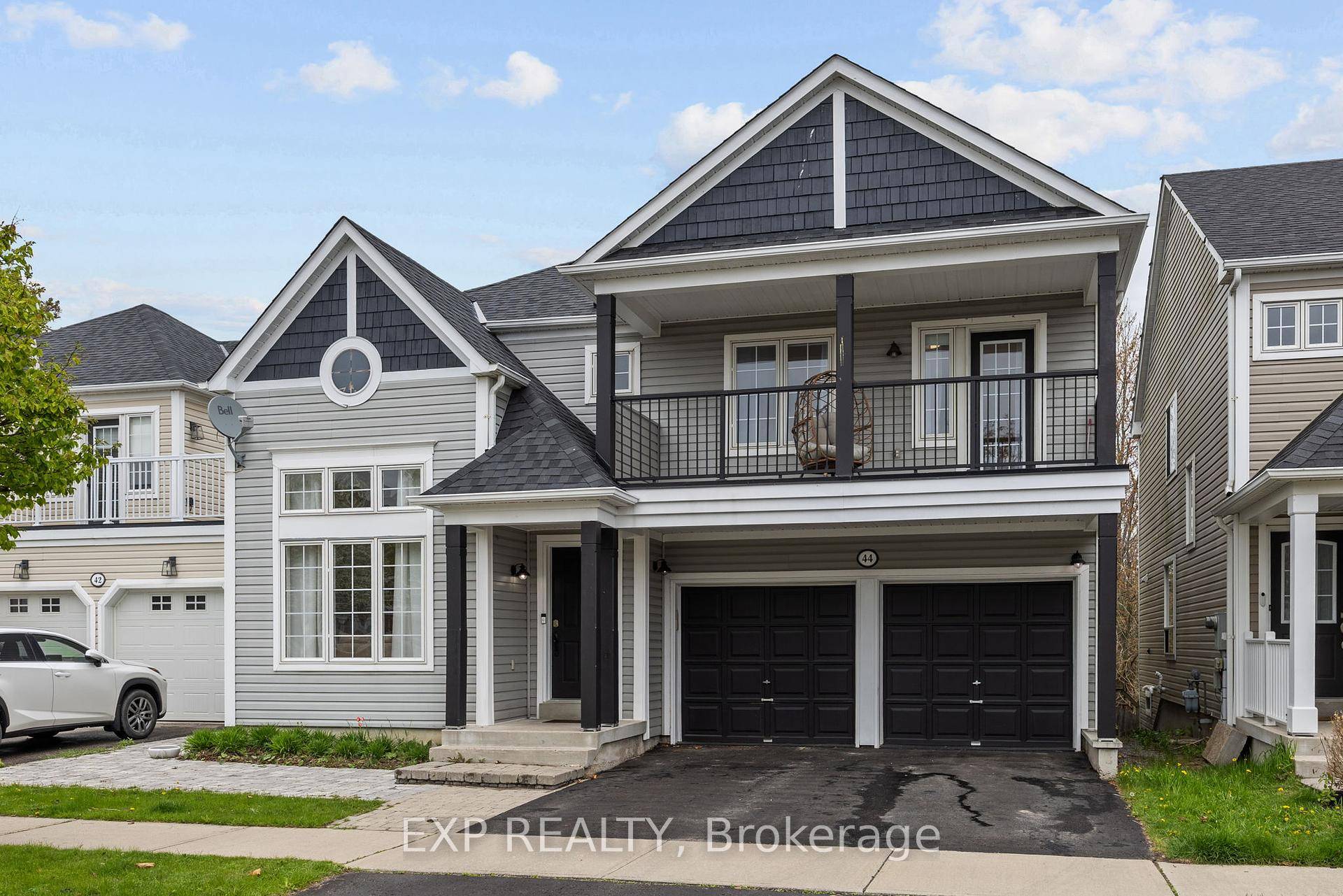 Welcome To Your New Home Close To The Lake !