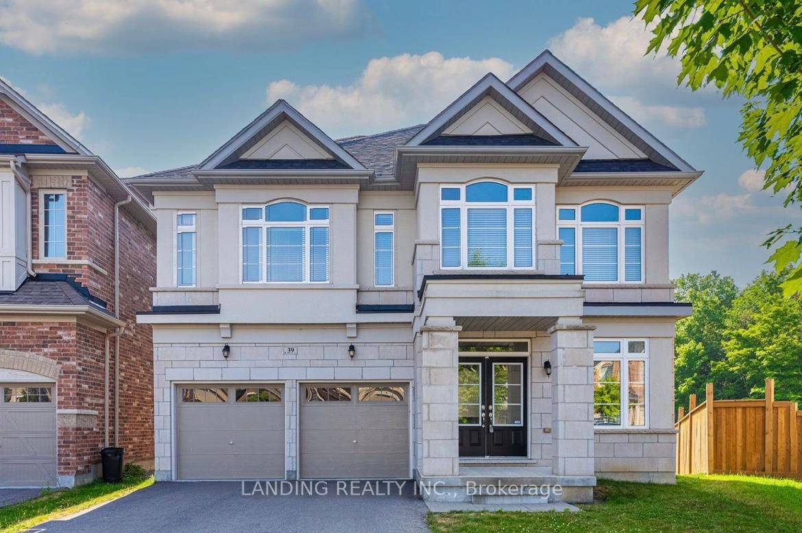 Welcome to 39 Bolsby Court, Aurora a Rare Ravine Lot in a Prestigious Cul De Sac !