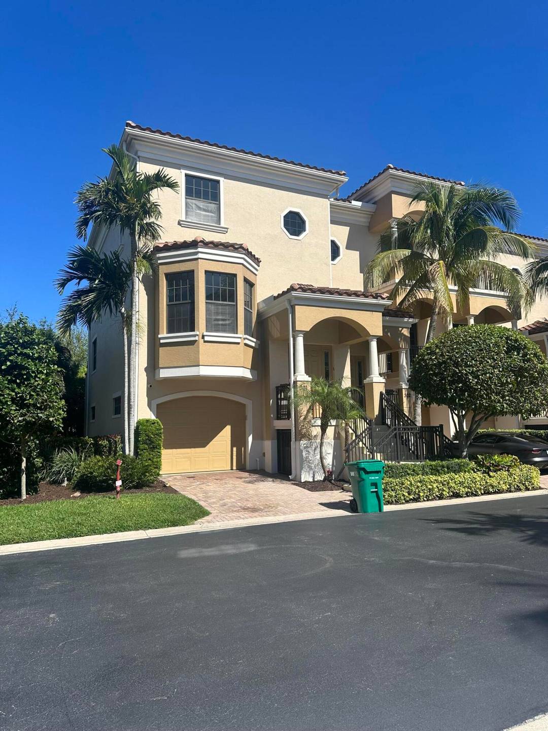 Live the ultimate coastal lifestyle in this stunning three story townhome with breathtaking views of the Intracoastal and Atlantic Ocean !