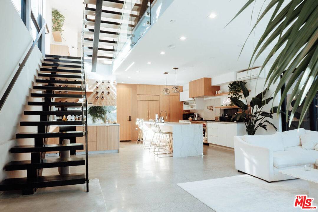 115 Park Pl 3.0 Marina Del Rey LA