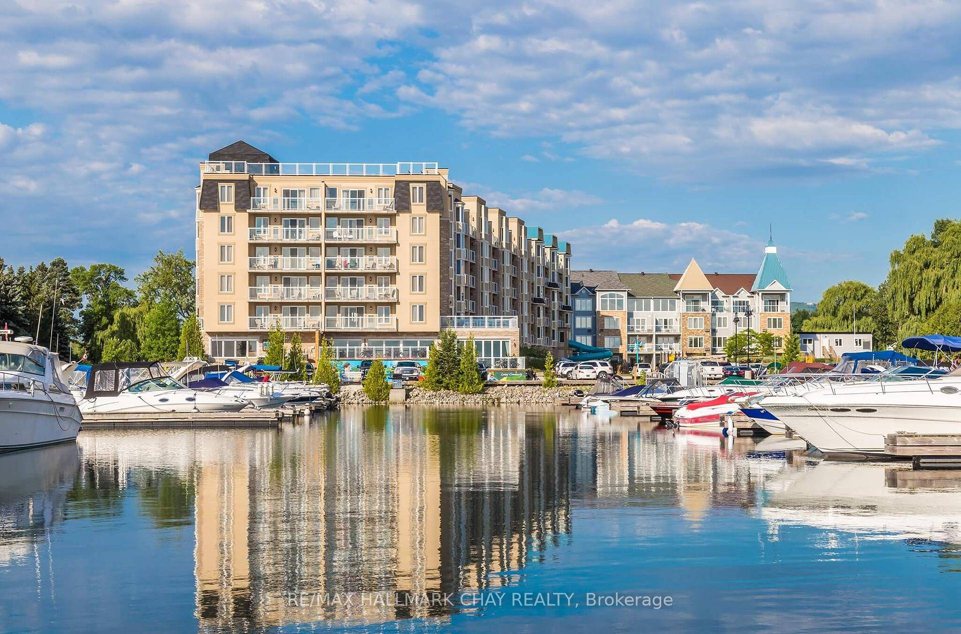 Escape to Luxury in Collingwood !