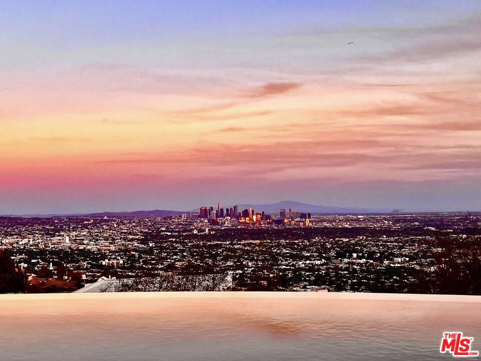 1456 Blue Jay Way 3BR Sunset Strip La