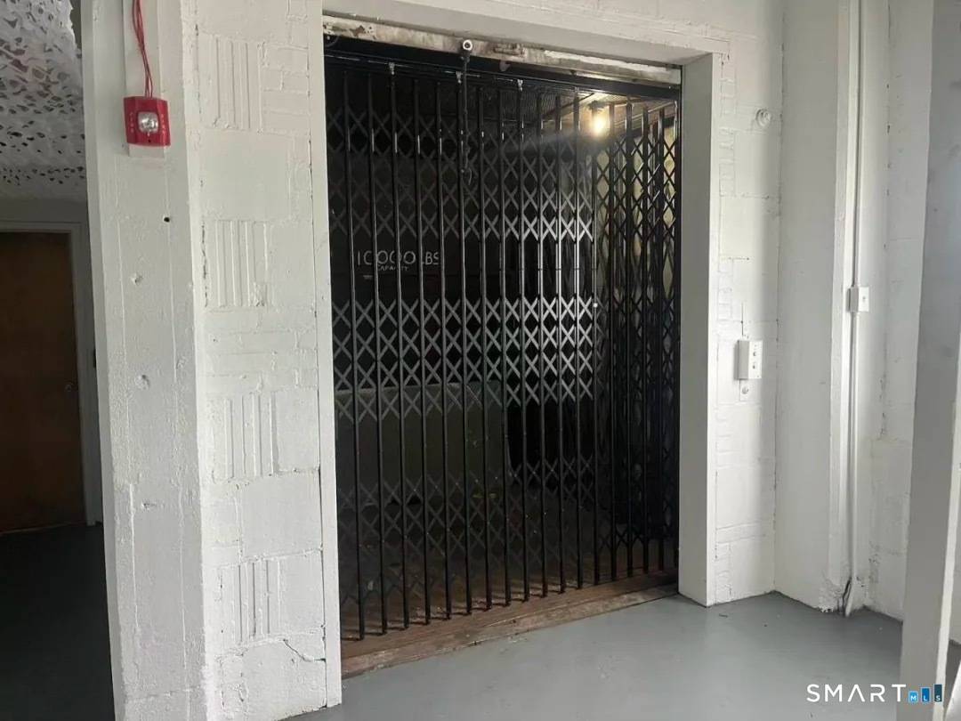 large industrial type space with lots of possibilities located right next to Route 8.
