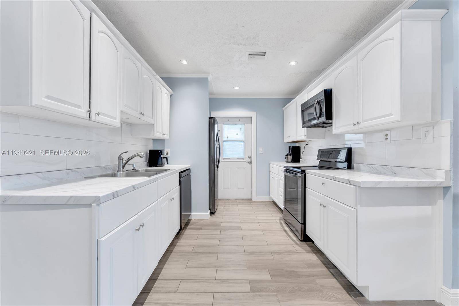 Located in northeast Oakland Park this 3 bedroom, 2 bath single family has been thoughtfully updated.