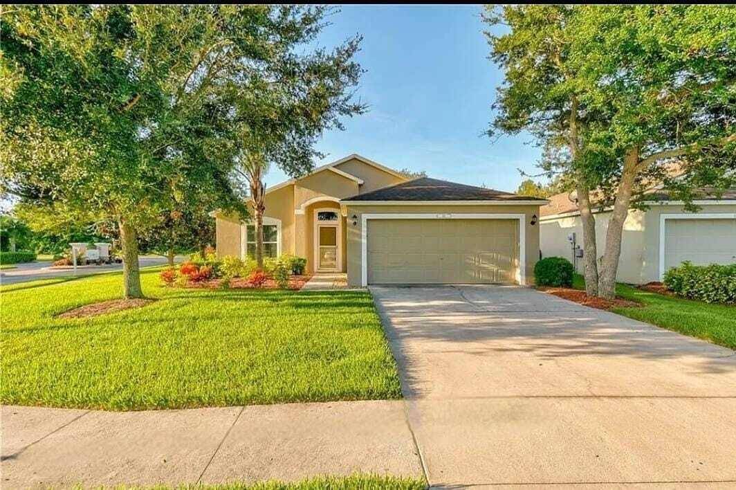 Charming 3 Bedroom, 2 Bathroom, 2 Car Garage Home on a Corner Lot !