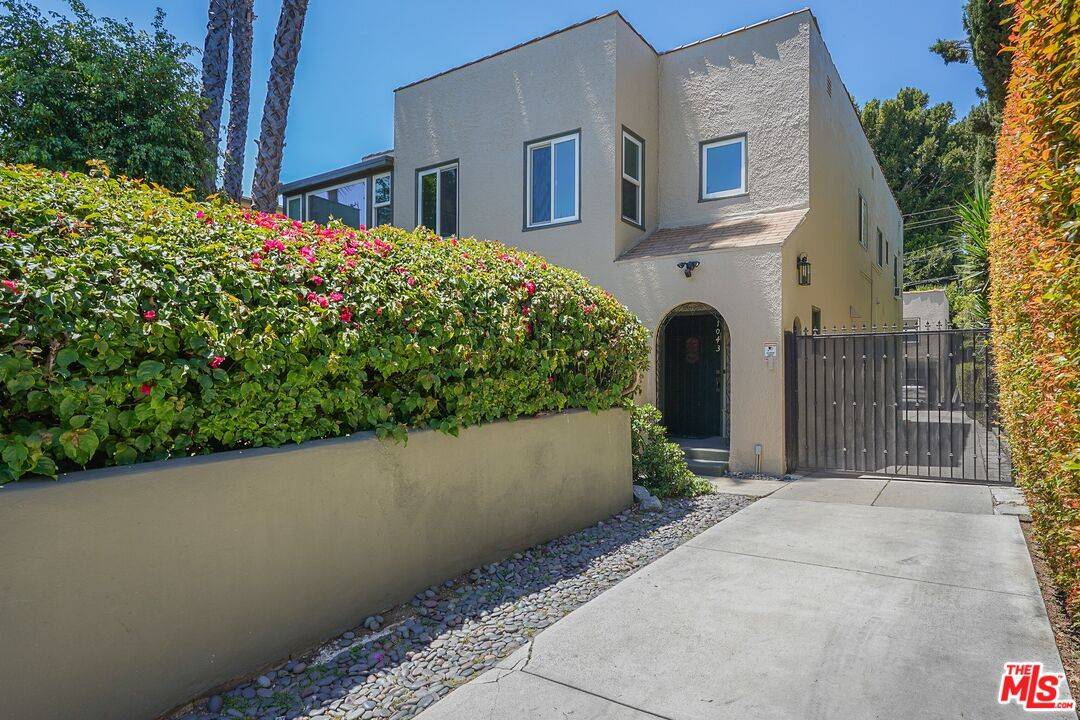 1043 1/2 N La Jolla Ave 2.0 Hollywood Hills East LA
