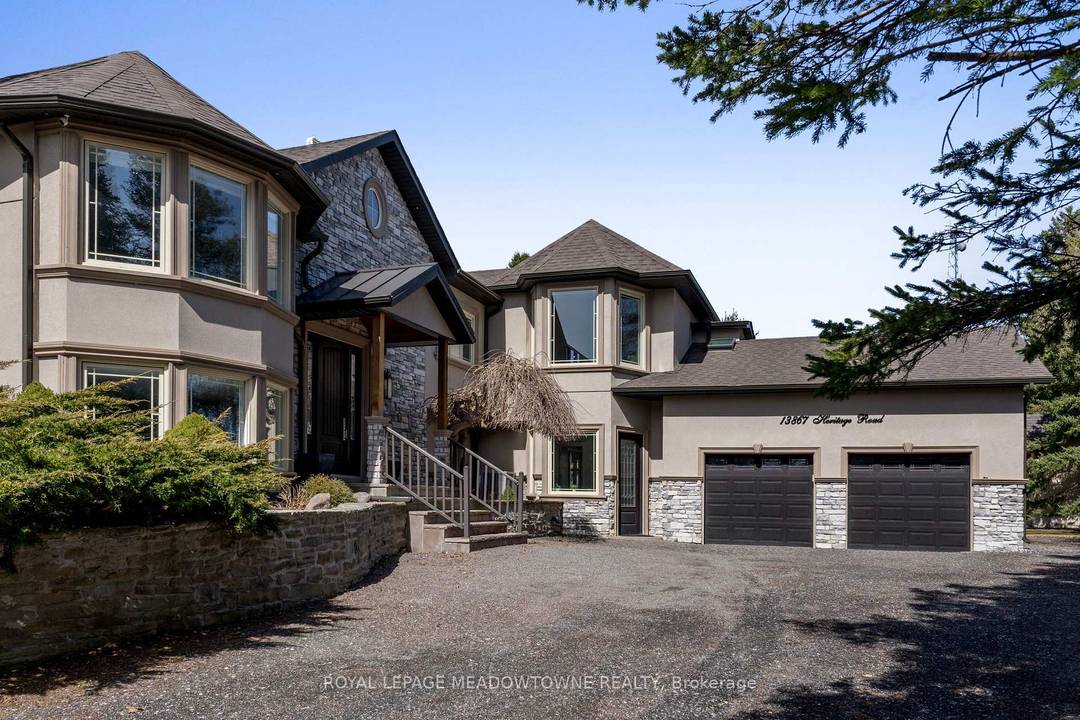 Quality ! Luxury ! Privacy !