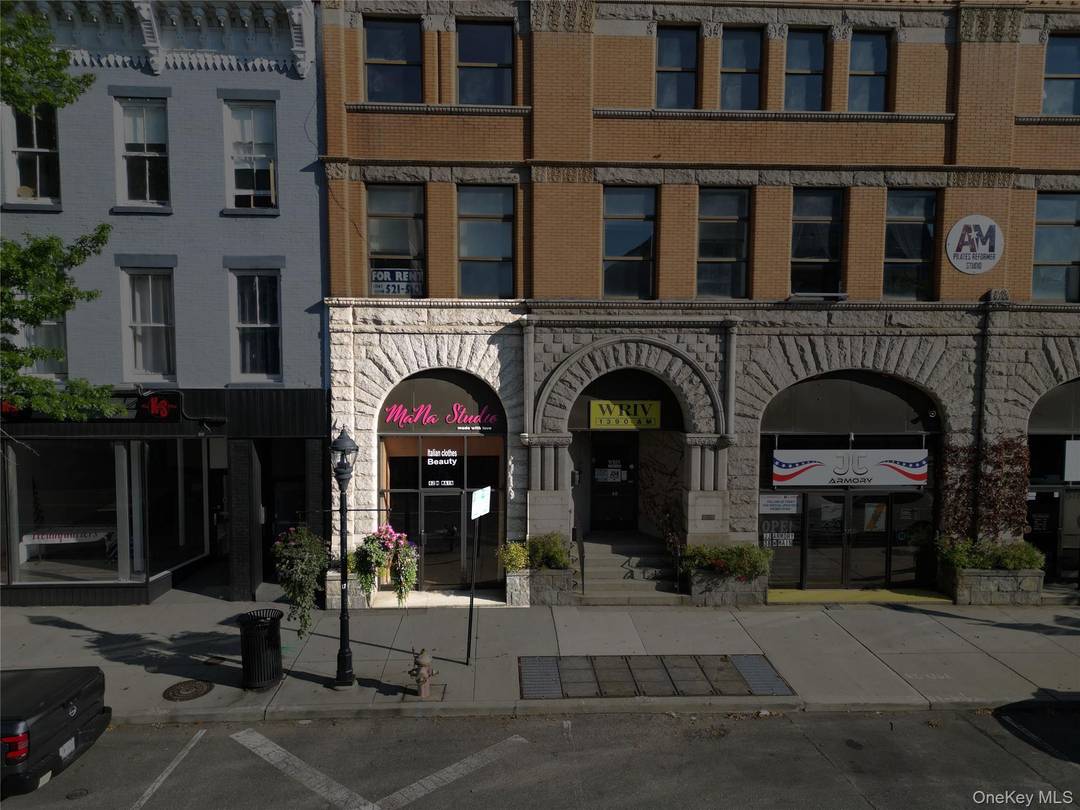 Ready for lease. Spacious ground floor 1, 245 sq ft space for lease on Main Street in Riverhead, NY.