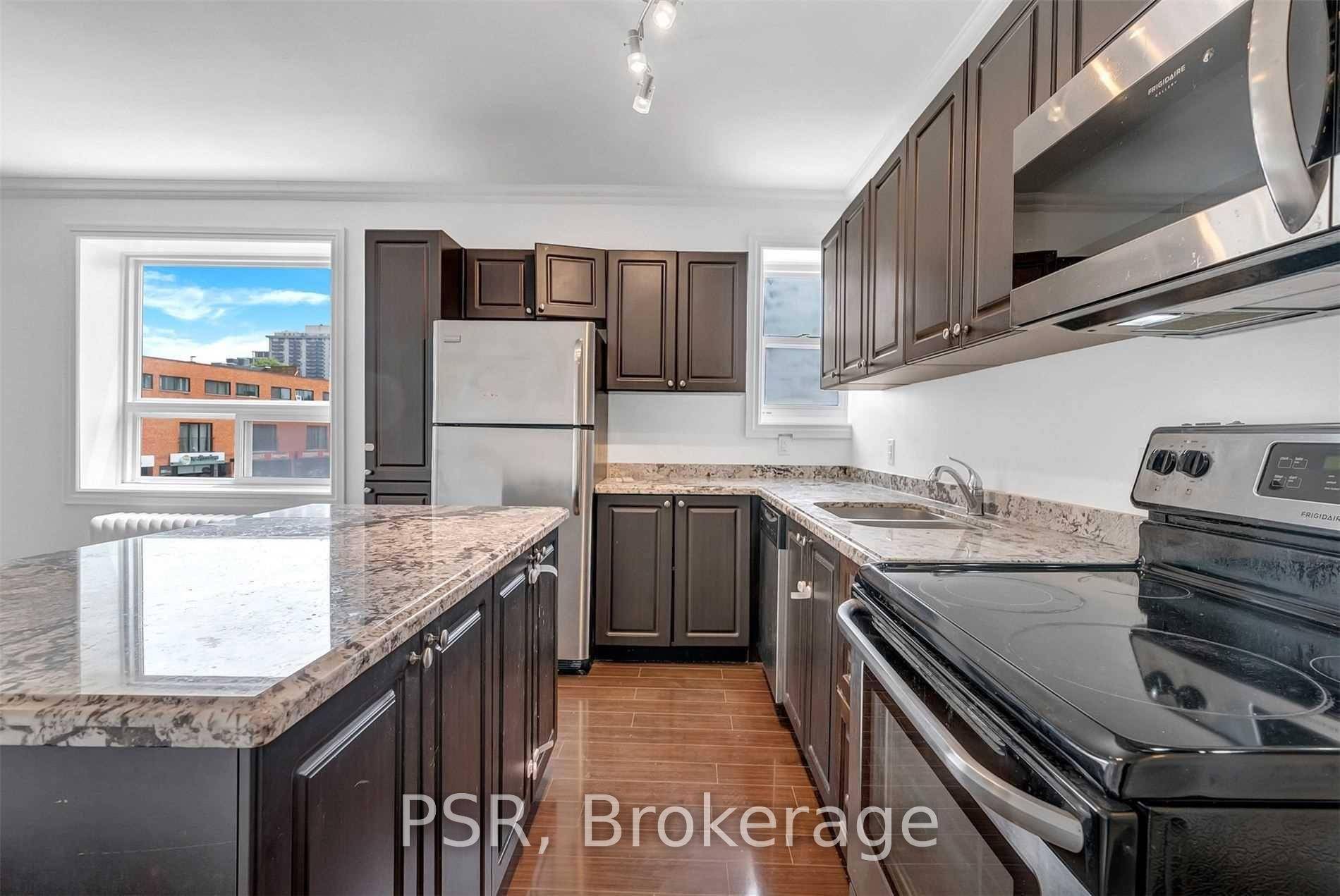 Situated In Lytton Park This Large 812 Square Foot 2 Br, 1 Bath Suite Is Renovated, Spacious, And Quiet.