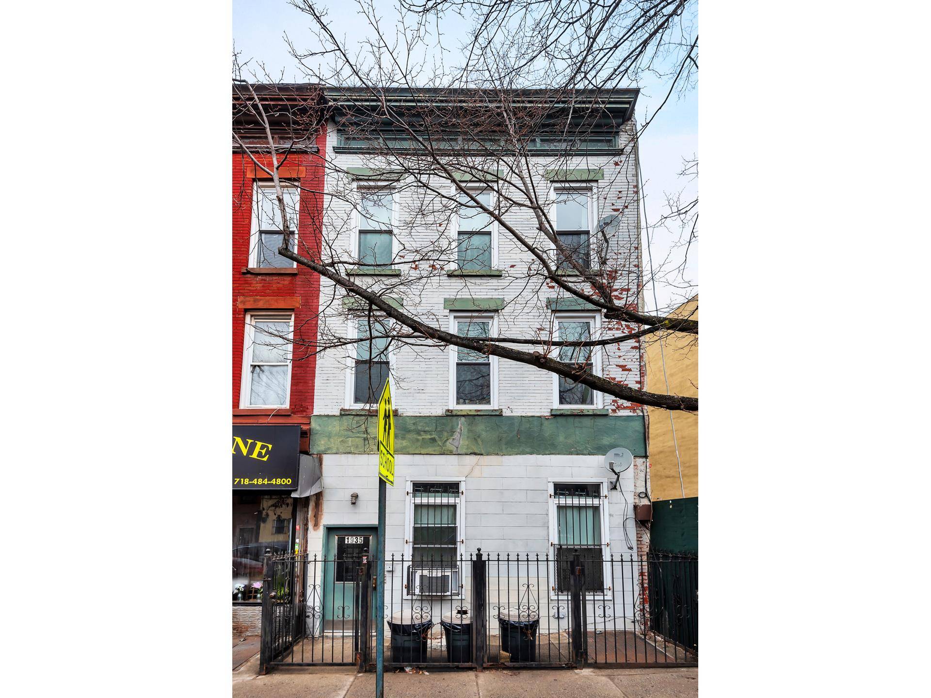 Investment Opportunity 1935 Fulton St, Brooklyn, NY Property Type Legal 3 Unit Brick This turnkey income generating property offers strong rental income with minimal expenses, making it an ideal investment ...
