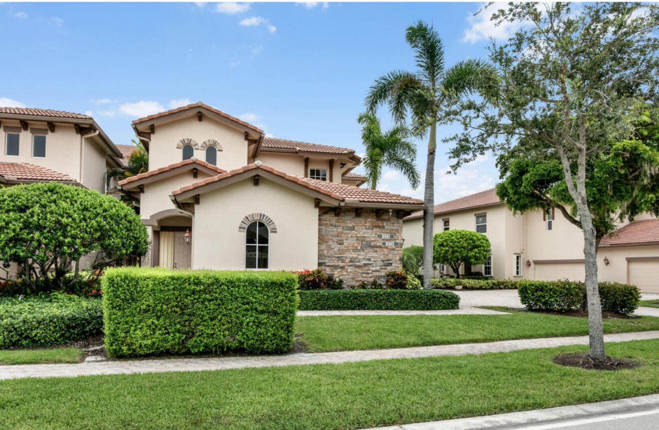 THIS IS IT ! Stunning Contemporary TURNKEY FURNISHED 3BD 2BA 2 Car Garage w epoxy floor and 240v connection.